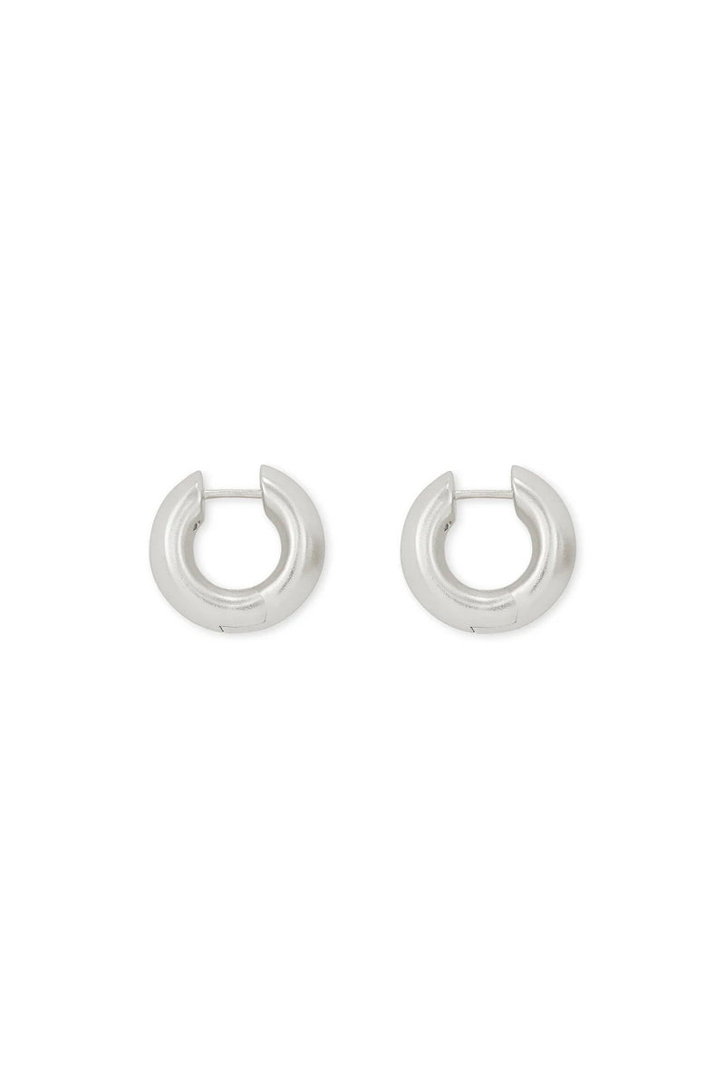 Kendra Scott: Mikki Huggie Earrings - Silver | Makk Fashions