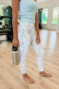 Savannah High-Waisted Capri Leggings with Pockets - Indigo Mocha | Makk Fashions